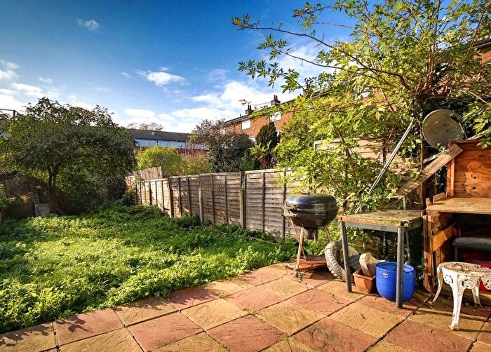 3 Bedroom Property To Rent In Culand House, Congreve Street, London, SE17