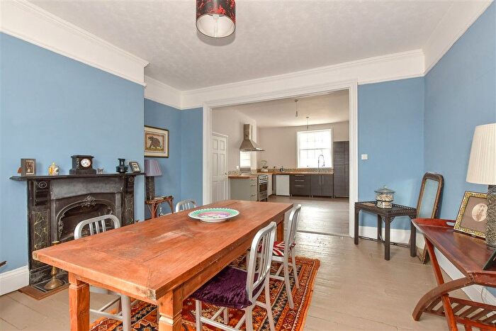 6 Bedroom Terraced House For Sale In Chapel Place, Ramsgate, Kent, CT11
