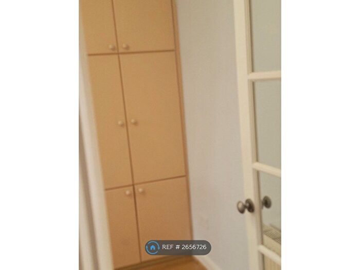 1 Bedroom Flat To Rent In Moselle Avenue, London, N22