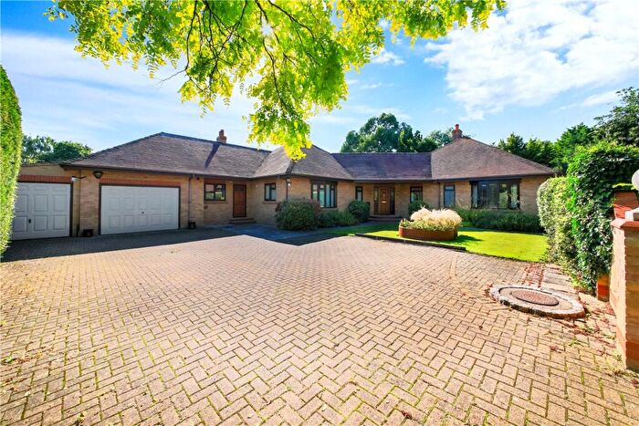 3 Bedroom Bungalow To Rent In The Orchards, Wyton, Huntingdon, PE28