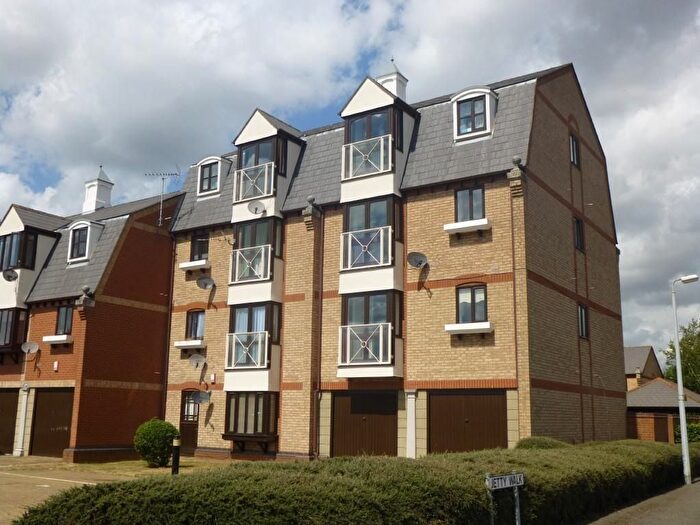 2 Bedroom Flat To Rent In Grays, RM17