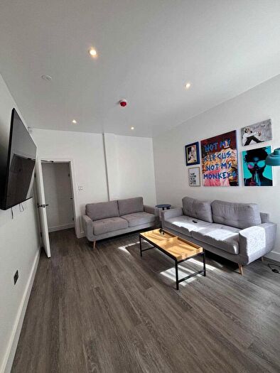 6 Bedroom Terraced House To Rent In Westbourne Road, Manchester, M14