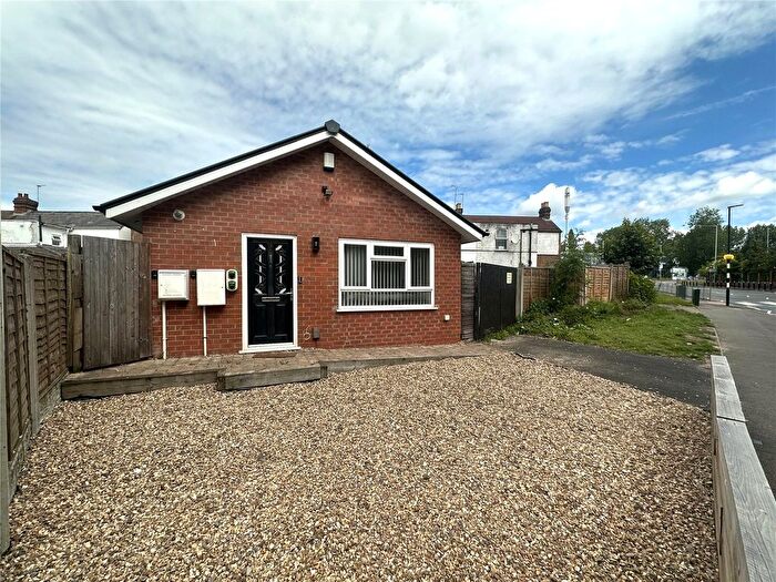 3 Bedroom Bungalow For Sale In Dunstall Road, Dunstall, Wolverhampton, West Midlands, WV6