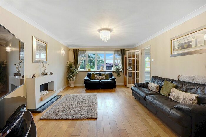 5 Bedroom Detached House For Sale In The Trefoil, Norton, Faversham, Kent, ME13