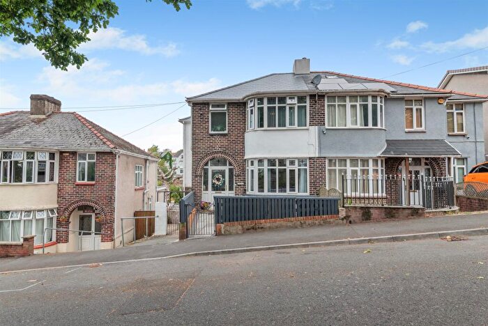 4 Bedroom Semi-Detached House For Sale In Kensington Place, Newport, NP19