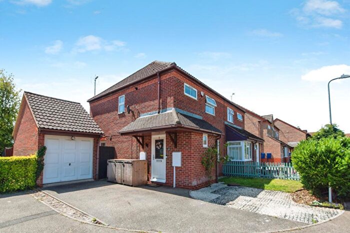 3 Bedroom Semi-Detached House For Sale In Bristol Way, Sleaford, NG34