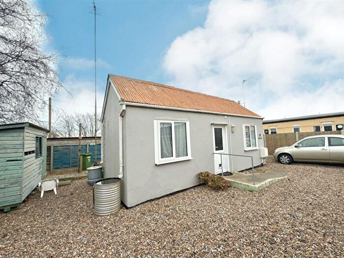 1 Bedroom Detached Bungalow For Sale In Willow Road, East Pakefield, Lowestoft, Suffolk, NR33