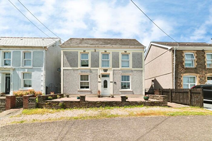 3 Bedroom Detached House For Sale In Prospect Place, Cwmllynfell, Swansea, Neath Port Talbot, SA9