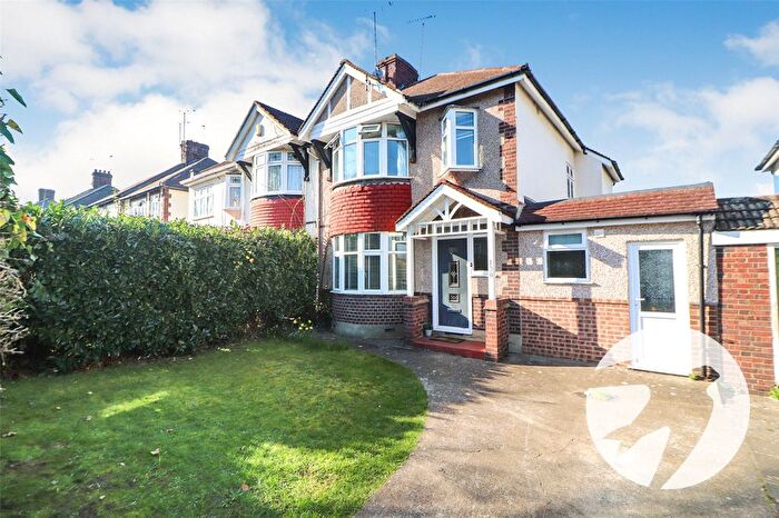 3 Bedroom Semi Detached House For Sale In Park Crescent, Erith, DA8