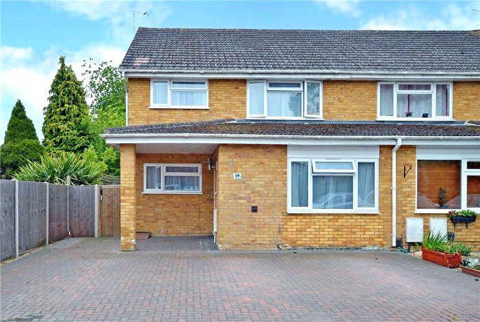 1 Bedroom End Of Terrace House To Rent In Jasmine Close, Woking, Surrey, GU21