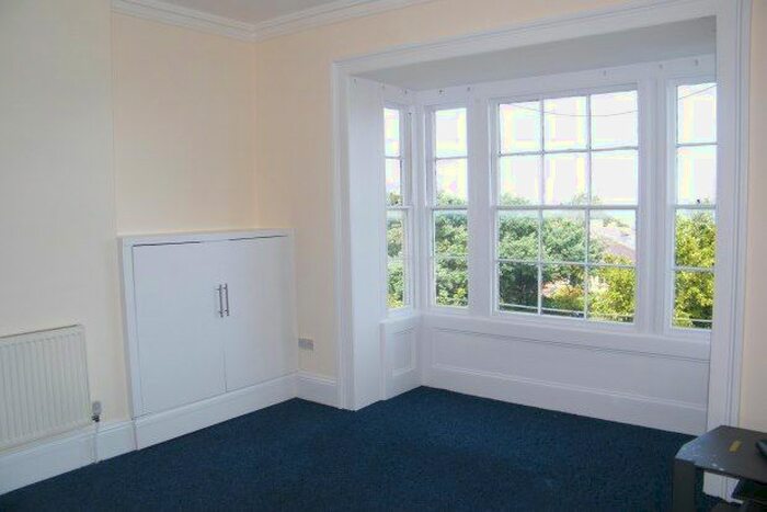 2 Bedroom Flat To Rent In 5 John Street, Ryde PO33