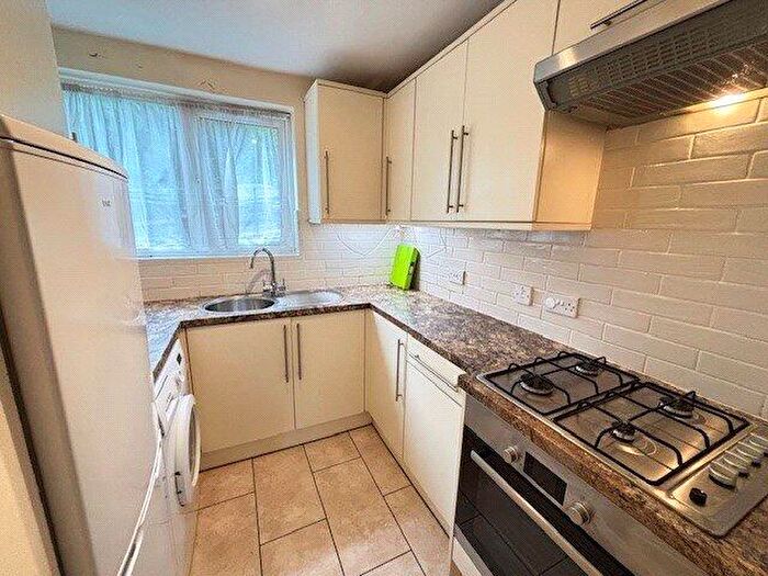 2 Bedroom Apartment To Rent In Godstone Mount, Downs Court Road, Purley, CR8