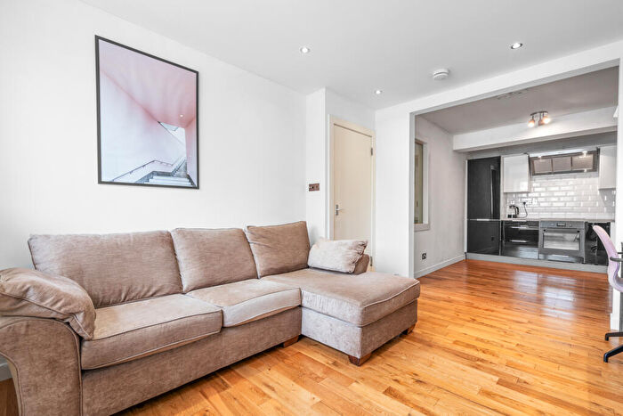 1 Bedroom Flat To Rent In Dumbarton Road, Partick, Glasgow, G11