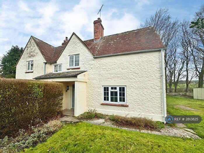 3 Bedroom Semi Detached House To Rent In Broomclose Cottages, Warminster, BA12
