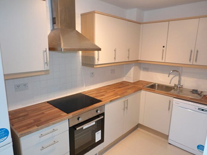 2 Bedroom Flat To Rent In Chelsea House, Milton Keynes, MK9