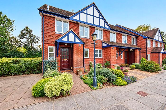 2 Bedroom End Of Terrace House For Sale In Rareridge Lane, Bishops Waltham, SO32