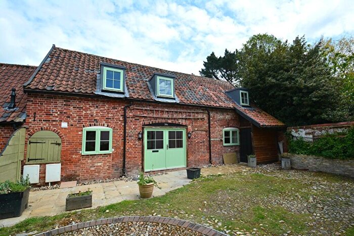 3 Bedroom Barn Conversion To Rent In Bridge Street, Bungay, NR35