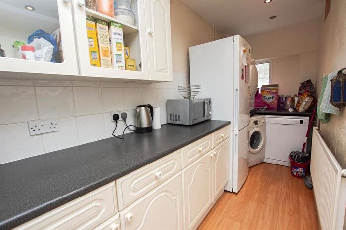 3 Bedroom House To Rent In Reservoir Road, Selly Oak, Birmingham, West Midlands, B29