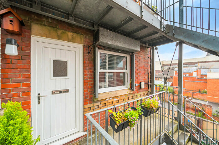 1 Bedroom Apartment To Rent In North Street, Guildford, GU1