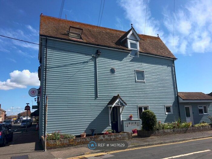 2 Bedroom Flat To Rent In Anchor House, Pevensey Bay, BN24