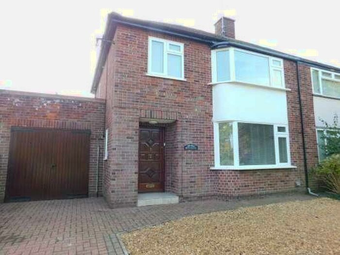 3 Bedroom Semi-Detached House To Rent In Rockingham Grove, Peterborough, Cambridgeshire, PE4