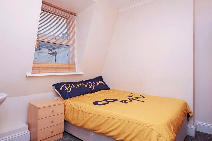 1 Bedroom Detached House To Rent In Camelford Street, Brighton, BN2