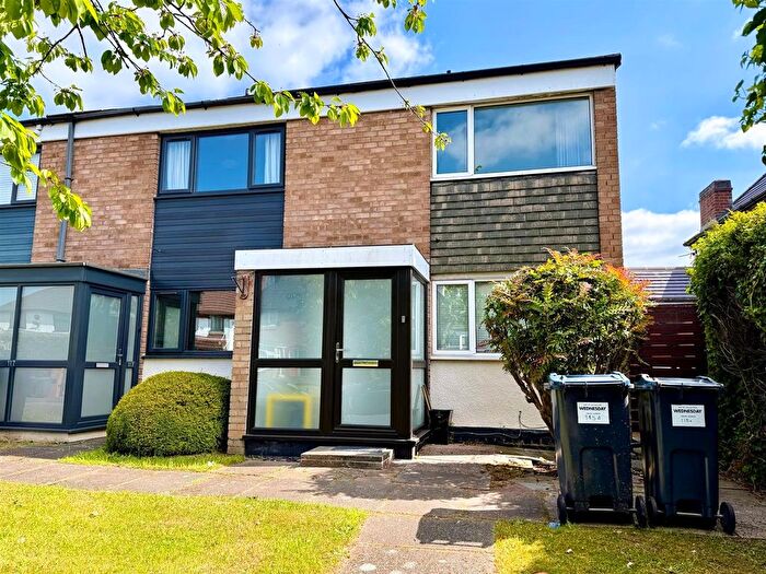 2 Bedroom Property To Rent In Lordswood Road, Harborne, Birmingham, B17