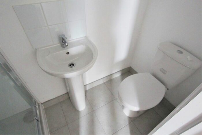 Studio To Rent In Bournemouth Road, Parkstone, Poole BH14