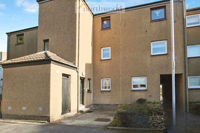2 Bedroom Flat For Sale In Fairfield Place, Falkirk, Stirlingshire, FK2
