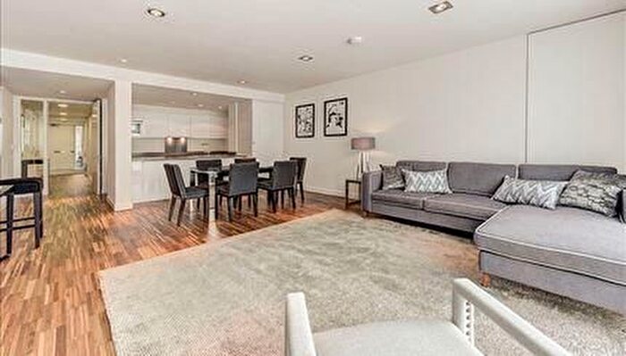 2 Bedroom Flat To Rent In Fulham Road, South Kensington London, SW3