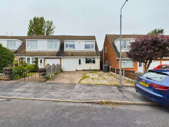 3 Bedroom Semi-Detached House To Rent In Highfield Road, Nuthall, Nottingham, NG16