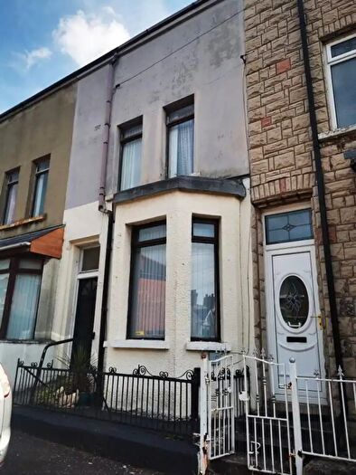 4 Bedroom Mid Terraced House For Sale In Glencairn Street, Belfast, BT13