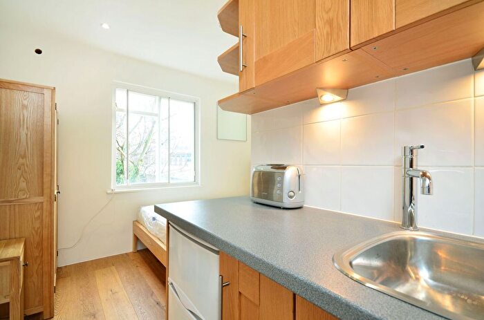 Studio To Rent In Marloes Road, Kensington, London, W8