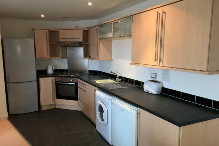 2 Bedroom Flat To Rent In Exeter Street, Plymouth, PL4