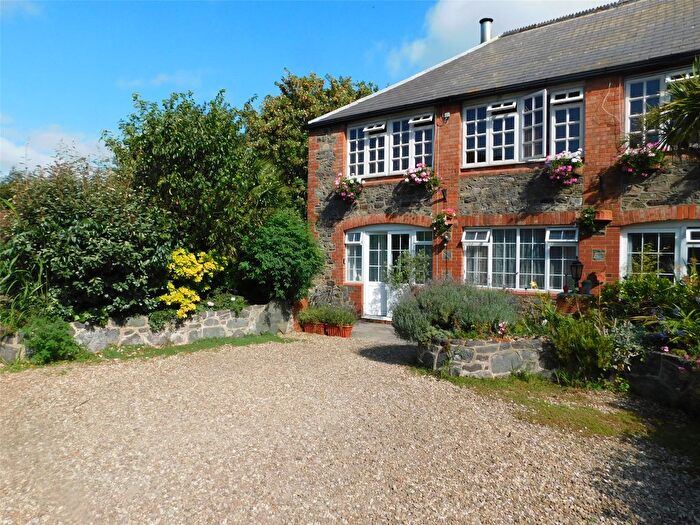 2 Bedroom Flat To Rent In High Street, Porlock, Minehead, Somerset, TA24