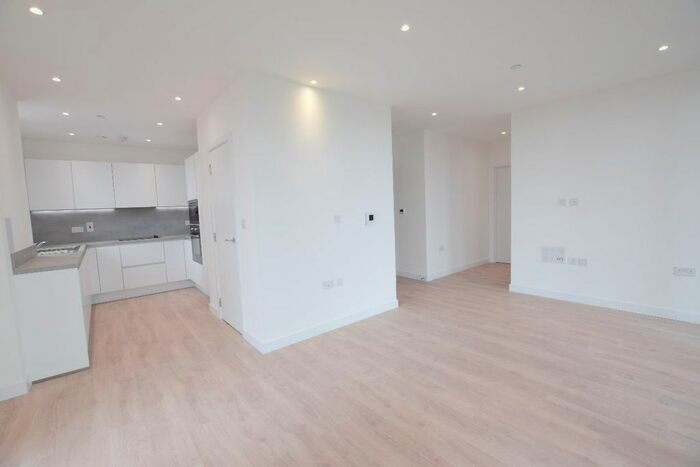 2 Bedroom Flat To Rent In College Road, Harrow-On-The-Hill, Harrow, HA1