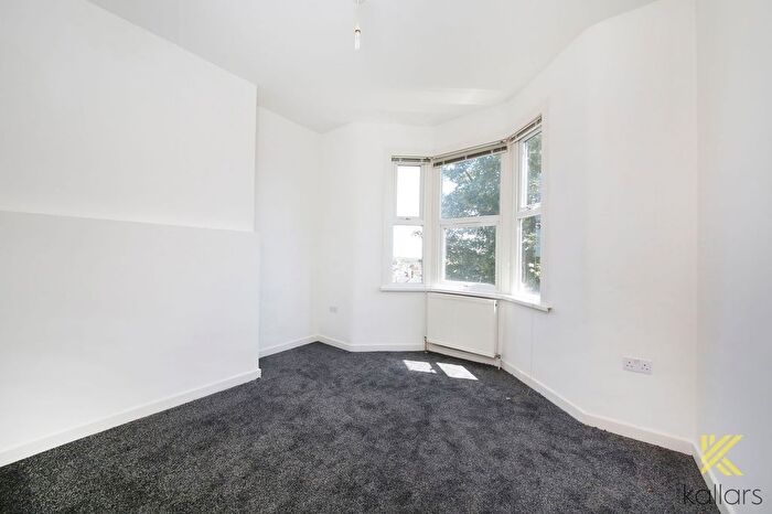 1 Bedroom Flat To Rent In Rockmount Road, London, SE18