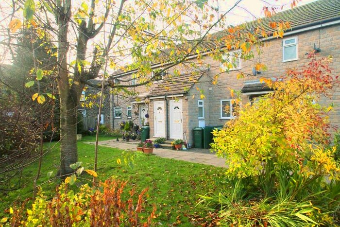 2 Bedroom Flat To Rent In Alexandra Court, Skipton, BD23