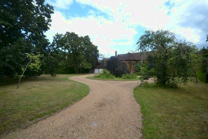 4 Bedroom House To Rent In Old Bath Road, Sonning, Reading, RG4