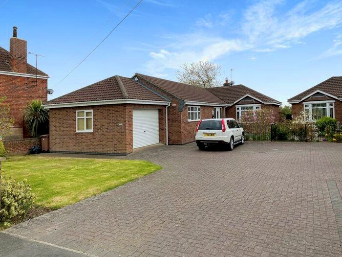 3 Bedroom Detached Bungalow For Sale In Staithes Road, Preston, HU12