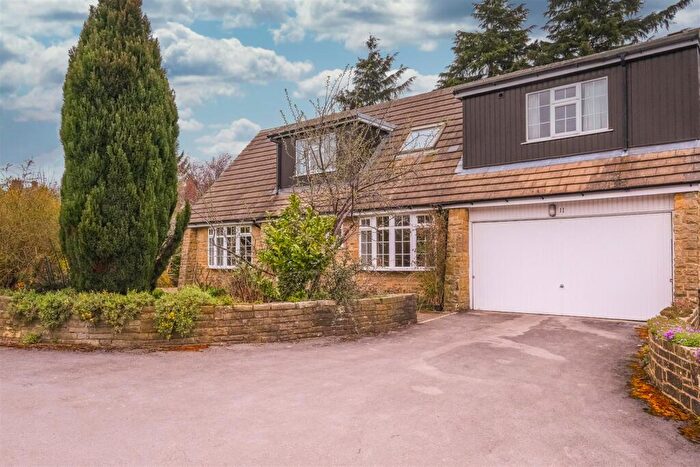 5 Bedroom Detached Bungalow For Sale In Kensington Close, Halifax, HX3