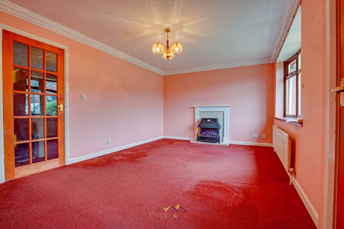 2 Bedroom Detached Bungalow For Sale In Aspen Close, Killamarsh, Sheffield, S21