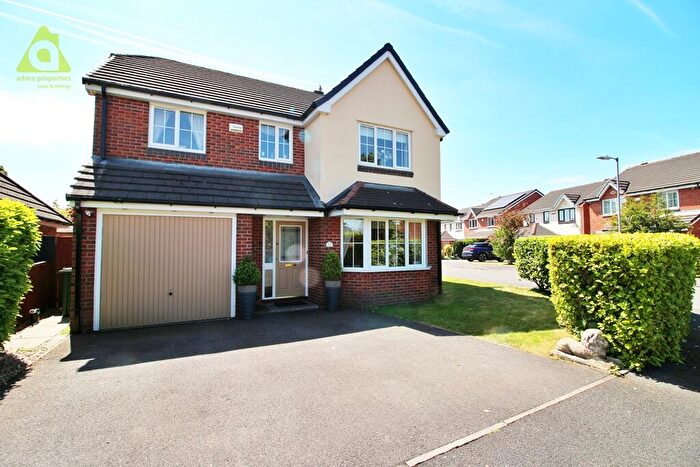 4 Bedroom Detached House For Sale In Farleigh Close, Westhoughton, BL5