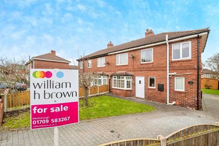 3 Bedroom Semi-detached House For Sale In Whyn View, Thurnscoe, Rotherham, S63