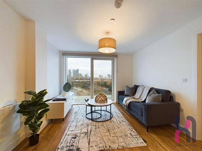 1 Bedroom Flat To Rent In Manchester Waters, Pomona Strand, Old Trafford, M16