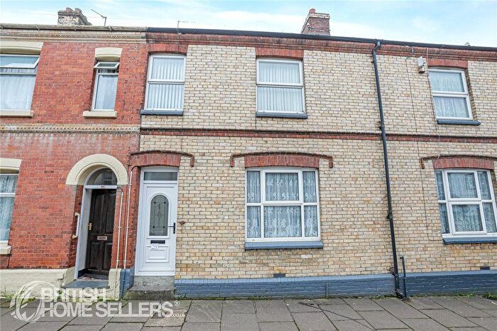 3 Bedroom Terraced House For Sale In New Street, Torrington, Devon, EX38