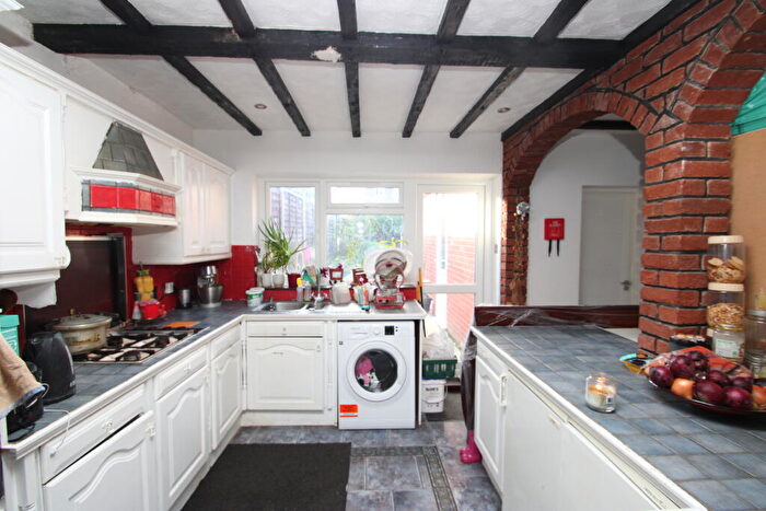 4 Bedroom House To Rent In Alwyn Close, New Addington, CR0