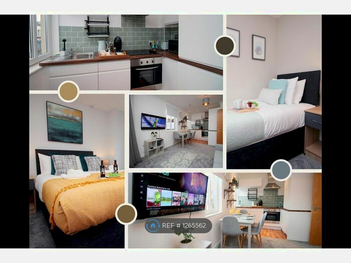 2 Bedroom Flat To Rent In Coleridge Court, Bristol BS3