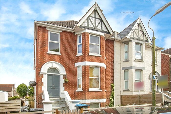 2 Bedroom Flat To Rent In Westby Road, Bournemouth, BH5