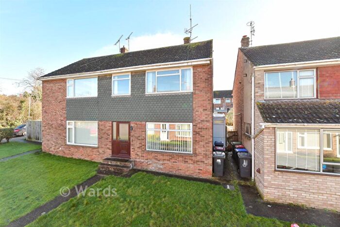 3 Bedroom Semi Detached House For Sale In All Saints Close, Whitstable, Kent, CT5